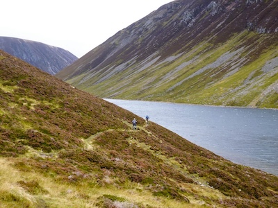 The nice technical singletrack alongside Loch an Dùin.